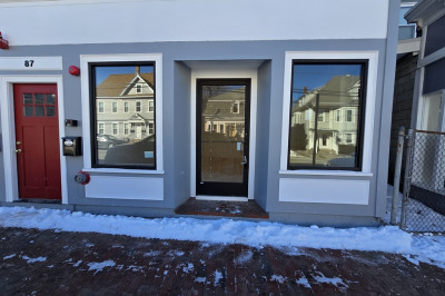 89 Main St #1 1