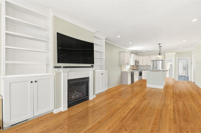 30 Middle St. #1 1