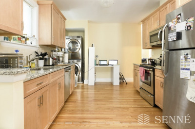 393 Washington #1 1