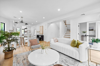 42 Bower St #2 1