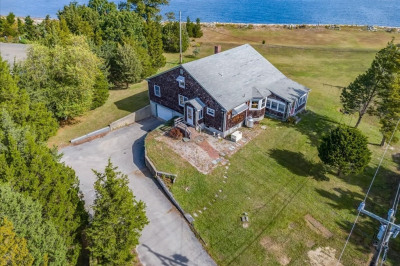 70 Hedge Rd