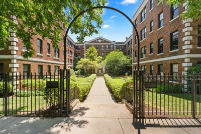 62 Queensberry #404 1