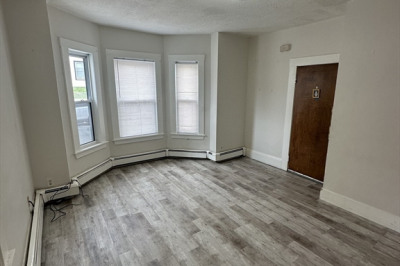 33 Louis St #1 1