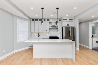 755 Boylston St #3 1
