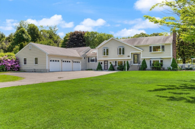 241 Red Acre Rd 1