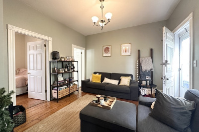 108 Beacon St #1r 1