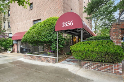 1856 Beacon St #2D 1