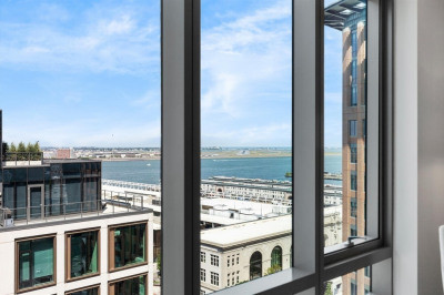 135 Seaport Blvd #1901 1