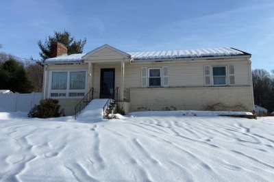 44 Lochslea Road 1