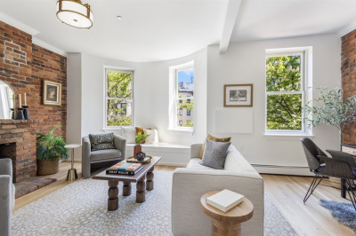 13 Albemarle Street #2 1