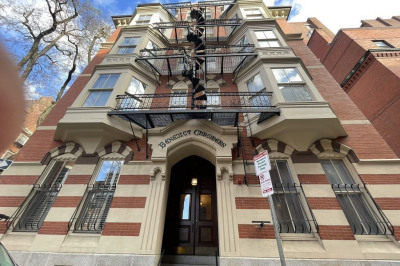 3 Spruce Street #1B 1