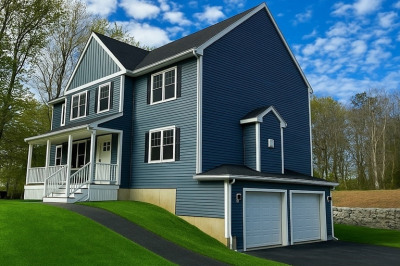 569 Berkley St 1