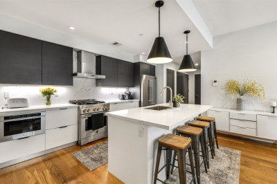 531-533 E 2nd St #202 1