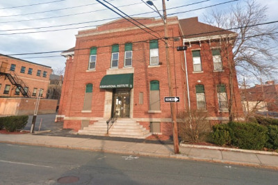 125 Amesbury St #LL1 1