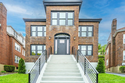 140 Columbia St 1