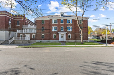 54 Balmoral St #54 1