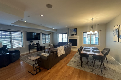 345 W Broadway #8 1