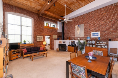 3 S Stone Mill Dr #221 1