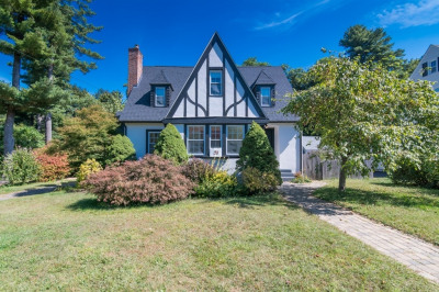 51 Craiwell Ave 1