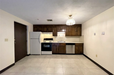 555 Main Street #103 1