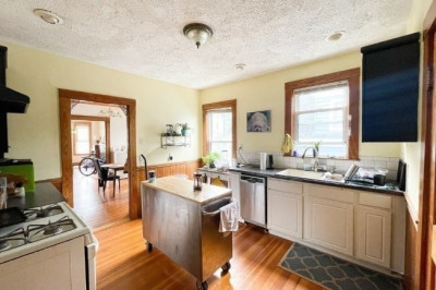 26 Sycamore St #2 1