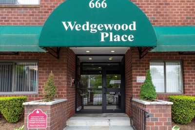 666 Main St #206 1