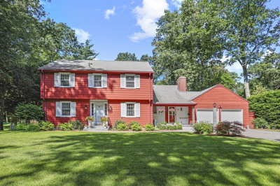 82 Knollwood Drive 1