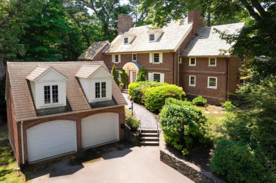 86 Waban Ave 1