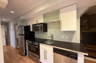 44 Saint Margaret St #B 1