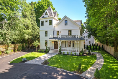 302 Elliot St. Carriage House N #3