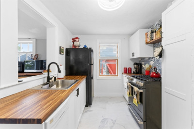 24 Elliot St 1