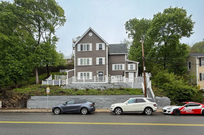 468 Salem St #2 1