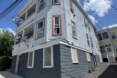 39 Ayer St 1