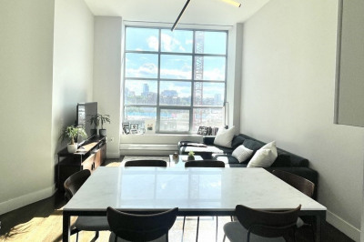 360 Newbury St #403 1