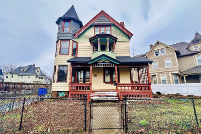 205 Saint James Ave 1