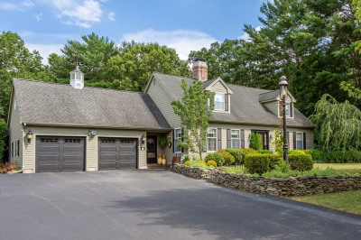 26 Meadowbrook Drive