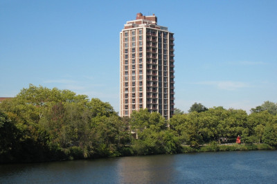 1010 Memorial Drive #3F 1