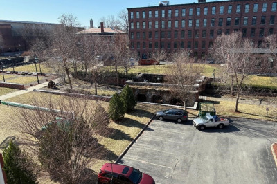 52 Lawrence Dr. #M415 1