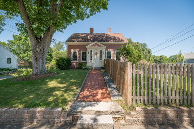 425 Main St 1