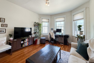 1568 Commonwealth Ave. #8 1