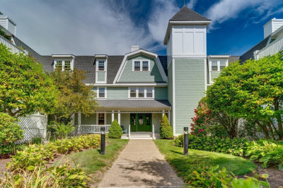 37 Hastings Street #103 1