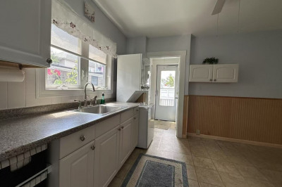 130 Francis St #1 1