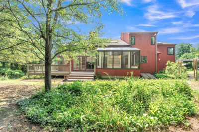 9 Stony Brook Rd 1