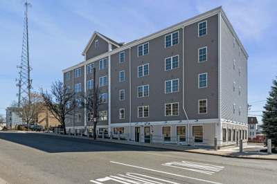 472 Essex Street #201 1