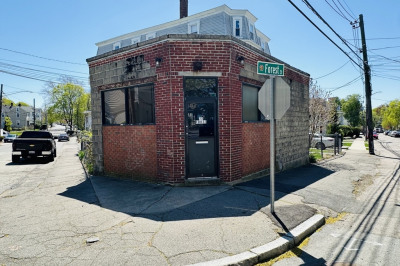 77 Forest St 1