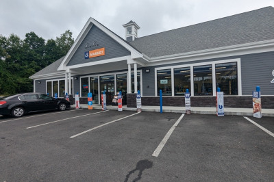 204 E Main St 1