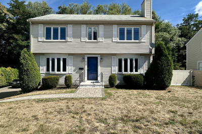 215 Main St #215 1