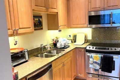 10 Bowdoin #412 1
