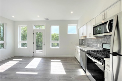 302 Broadway #403 1