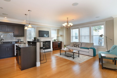 276 Bowen St #3 1